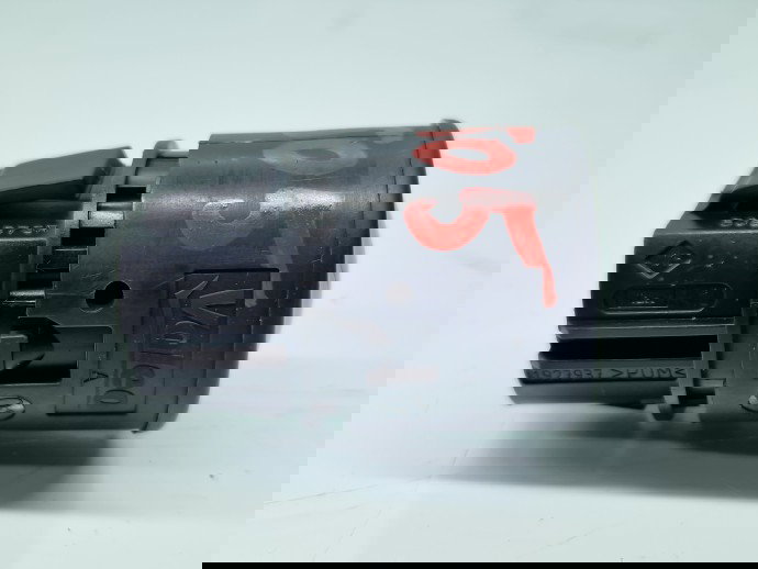  Buton START/STOP Renault Megane 3 Hatchback (X95) [Fabr 2008-2015] 506978R