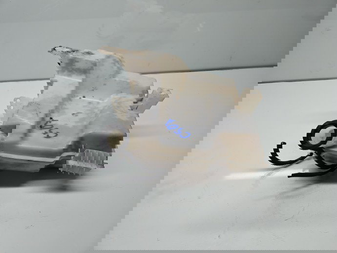  Vas lichid parbriz Ford Focus 3 Hatchback [Fabr 2011-2015] OEM