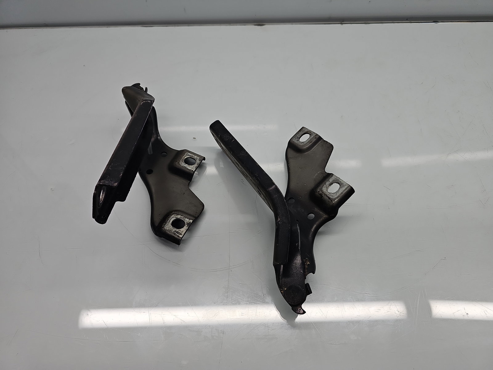 Set balamale capota Volkswagen Passat B8 Variant (3G5) [Fabr 2015-prezent] LI7F - imagine 1