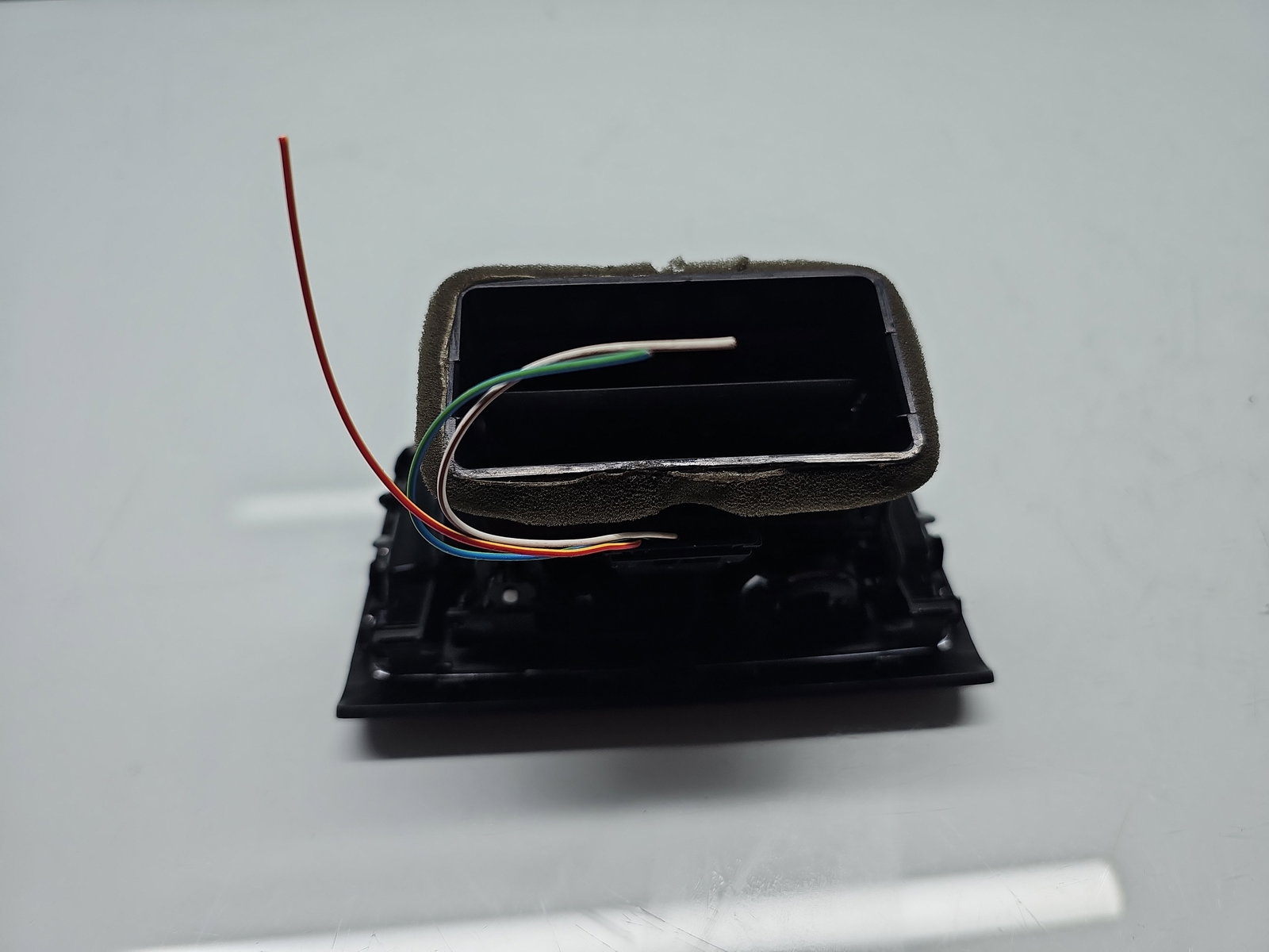 Grila aerisire spate AUDI A5 (8T3) [Fabr 2007-2015] 8K0819203H - imagine 4