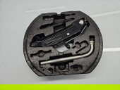  Set cric si cheie Volkswagen Golf 6 (5K1) [Fabr 2009-2013] 1K0012115F