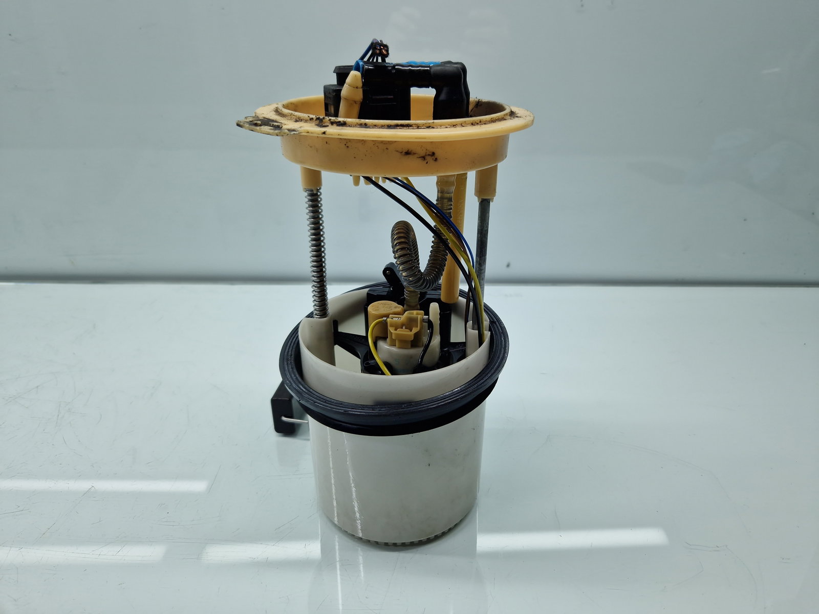 Pompa combustibil Volkswagen Golf 6 (5K1) [Fabr 2009-2013] A2C53434508 1.6 TDI CAYC 77KW / 105CP - imagine 1