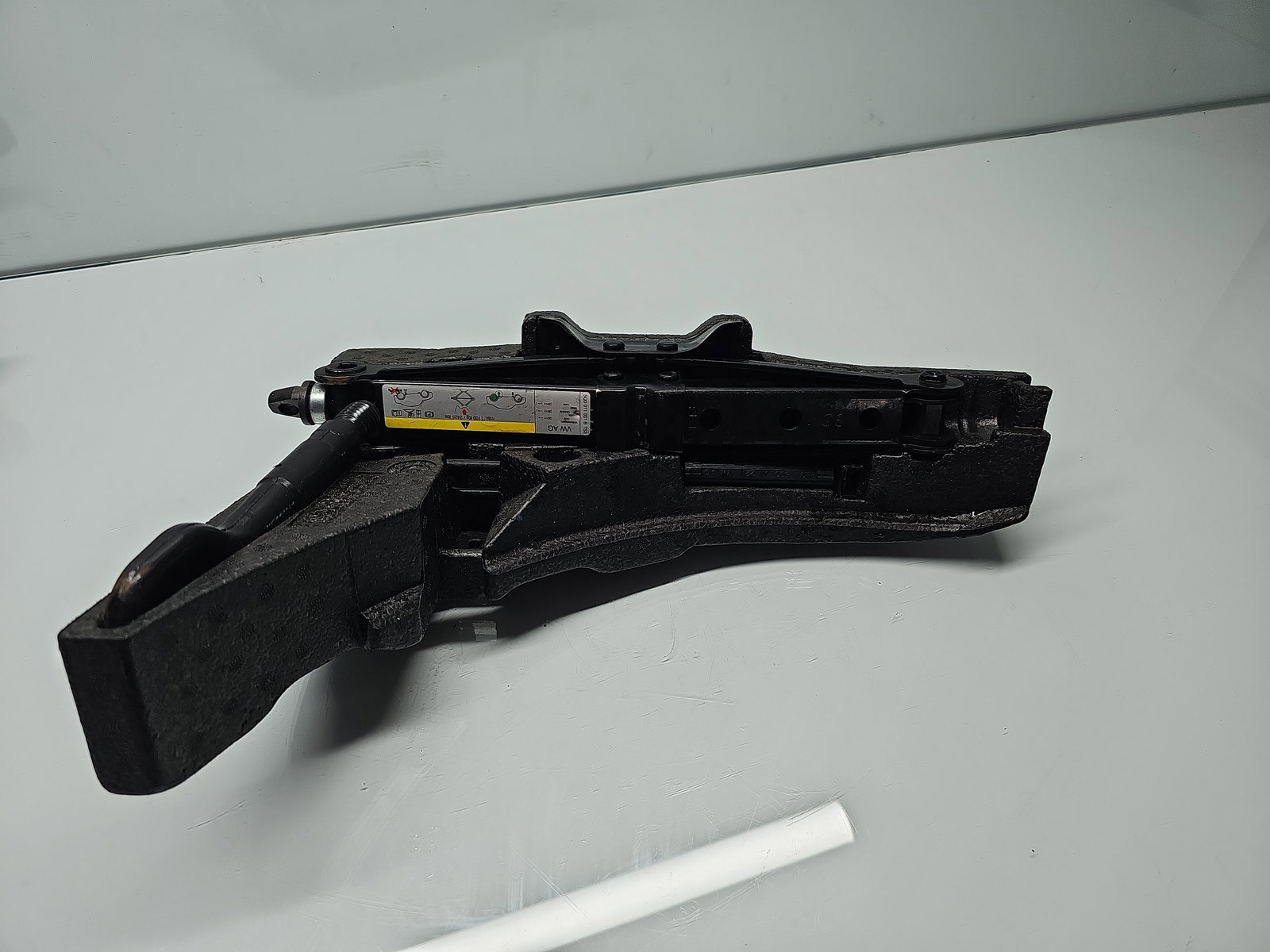 Set cric si cheie Volkswagen Golf 7 (5G) [Fabr 2014-prezent] 5G0012115Q - imagine 1