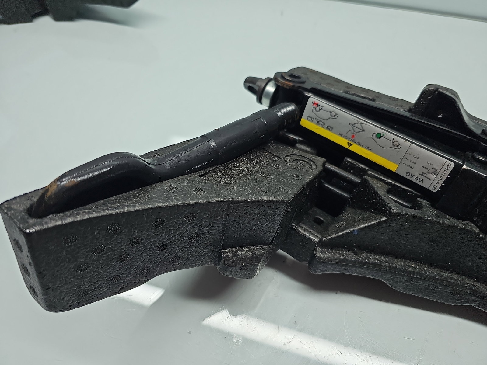 Set cric si cheie Volkswagen Golf 7 (5G) [Fabr 2014-prezent] 5G0012115Q - imagine 3