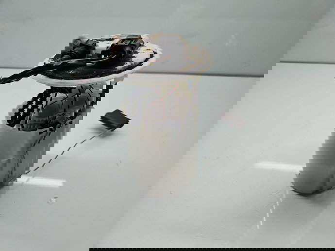 Pompa combustibil Renault Megane 3 Hatchback (X95) [Fabr 2008-2015] 172020029R 1.6 Benz K4M848 81KW / 110CP