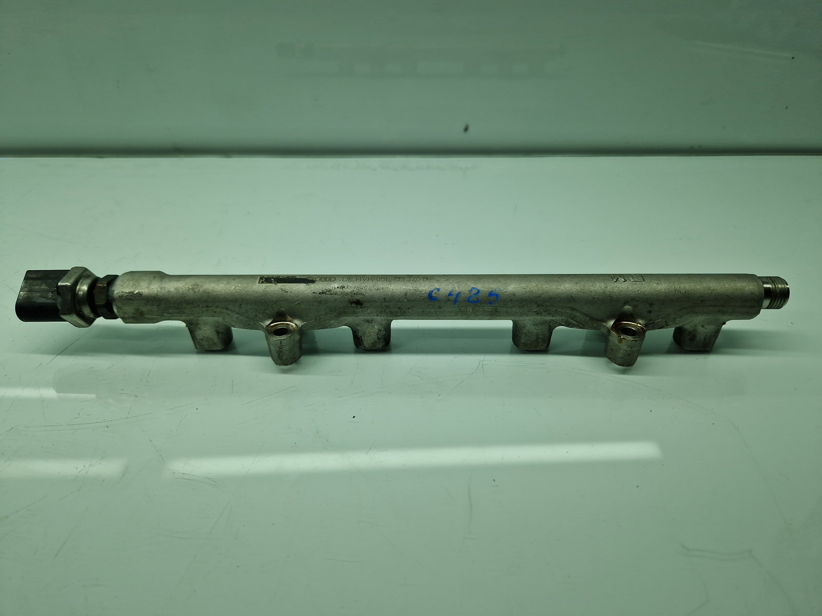 Rampa injectoare Volkswagen Touran (5T1) R-line [Fabr 2015-prezent] 05E133320B 1.5 TSI DPCA 110KW / 150CP - imagine 1