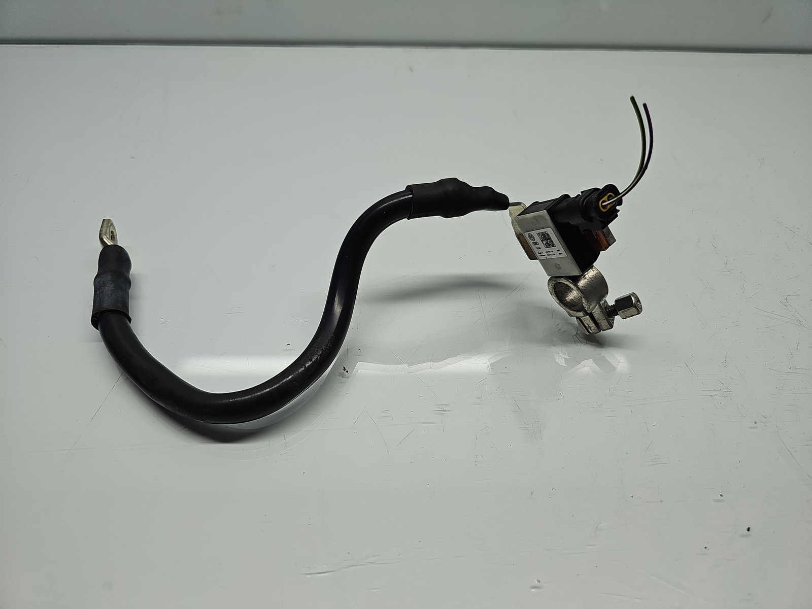 Borna baterie (-) AUDI A6 (4G2, C7) [Fabr 2012-2017] 8T0915181
