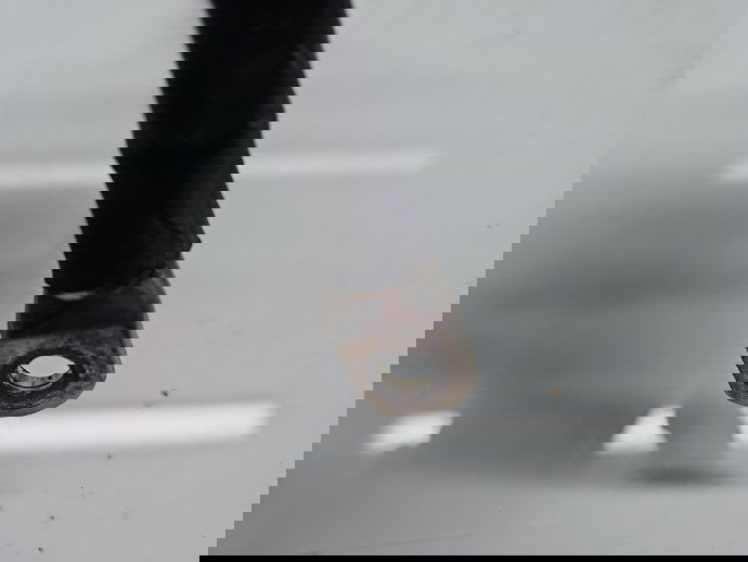 Borna baterie (-) AUDI A6 (4G2, C7) [Fabr 2012-2017] 8T0915181