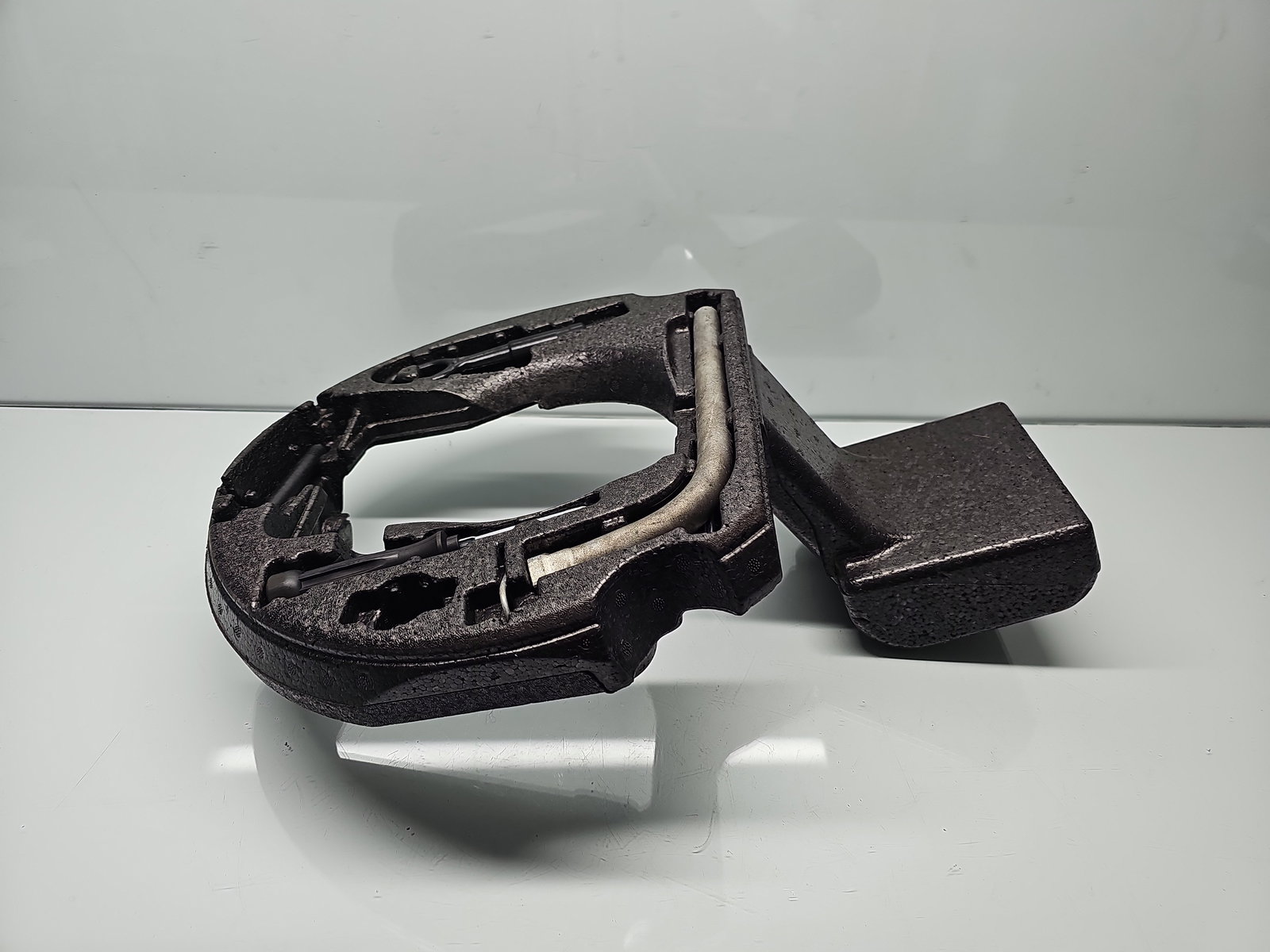 Set cric si cheie AUDI A6 (4G2, C7) [Fabr 2012-2017] OEM - imagine 1