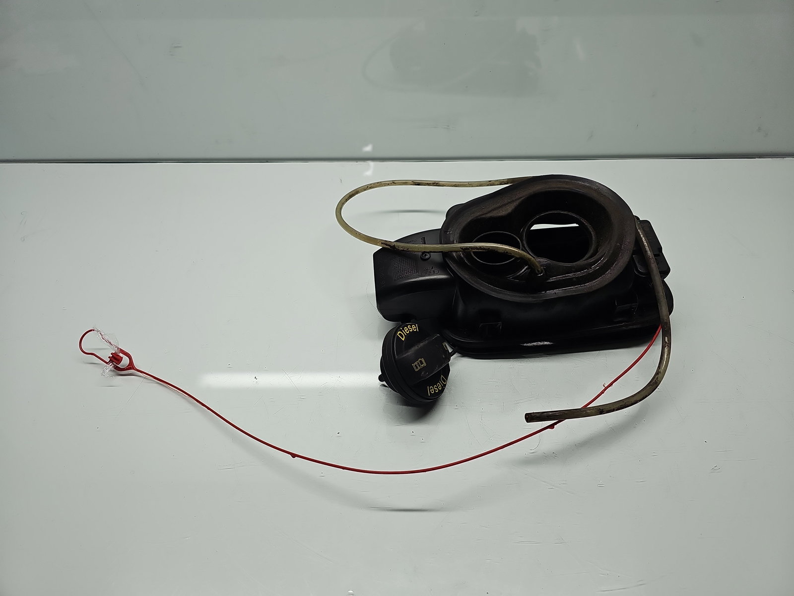 Capac rezervor AUDI A6 (4G2, C7) [Fabr 2012-2017] LY9B - imagine 3