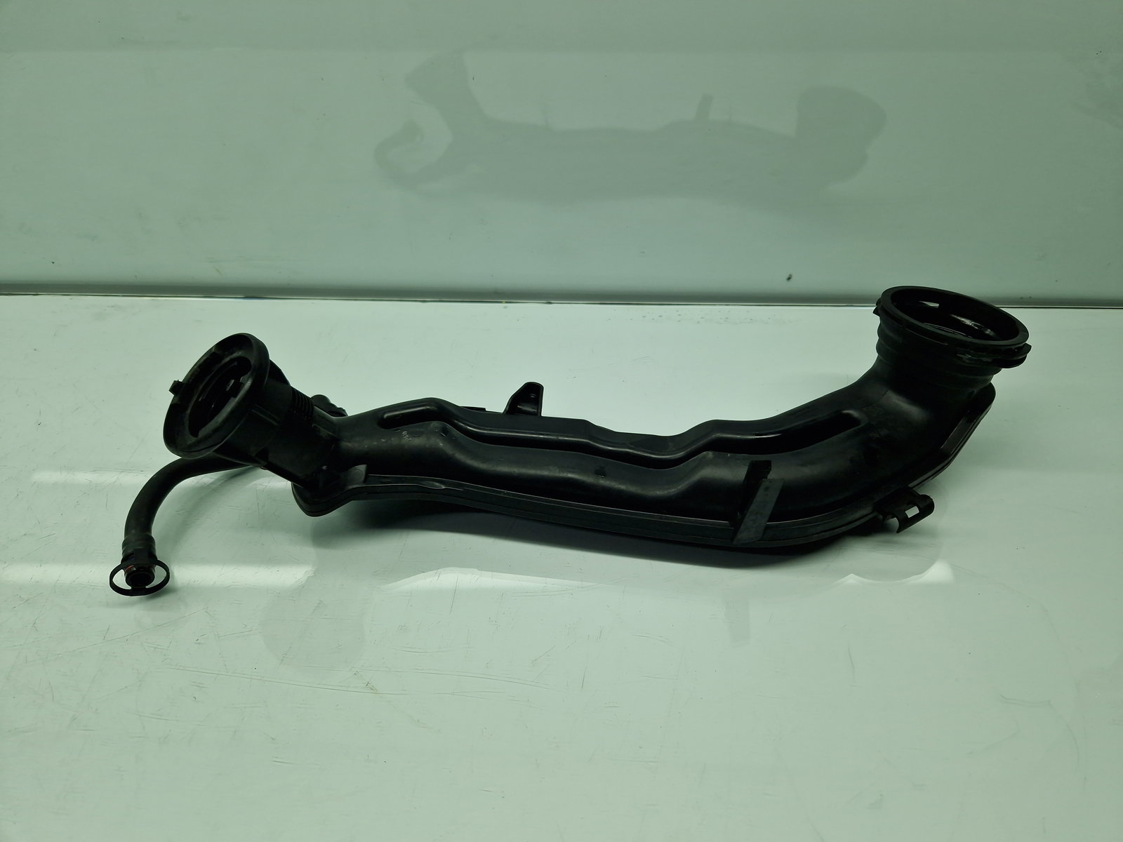 Tub admisie aer Volkswagen Touran (5T1) R-line [Fabr 2015-prezent] 05E145673G 1.5 TSI DPCA 110KW / 150CP - imagine 2