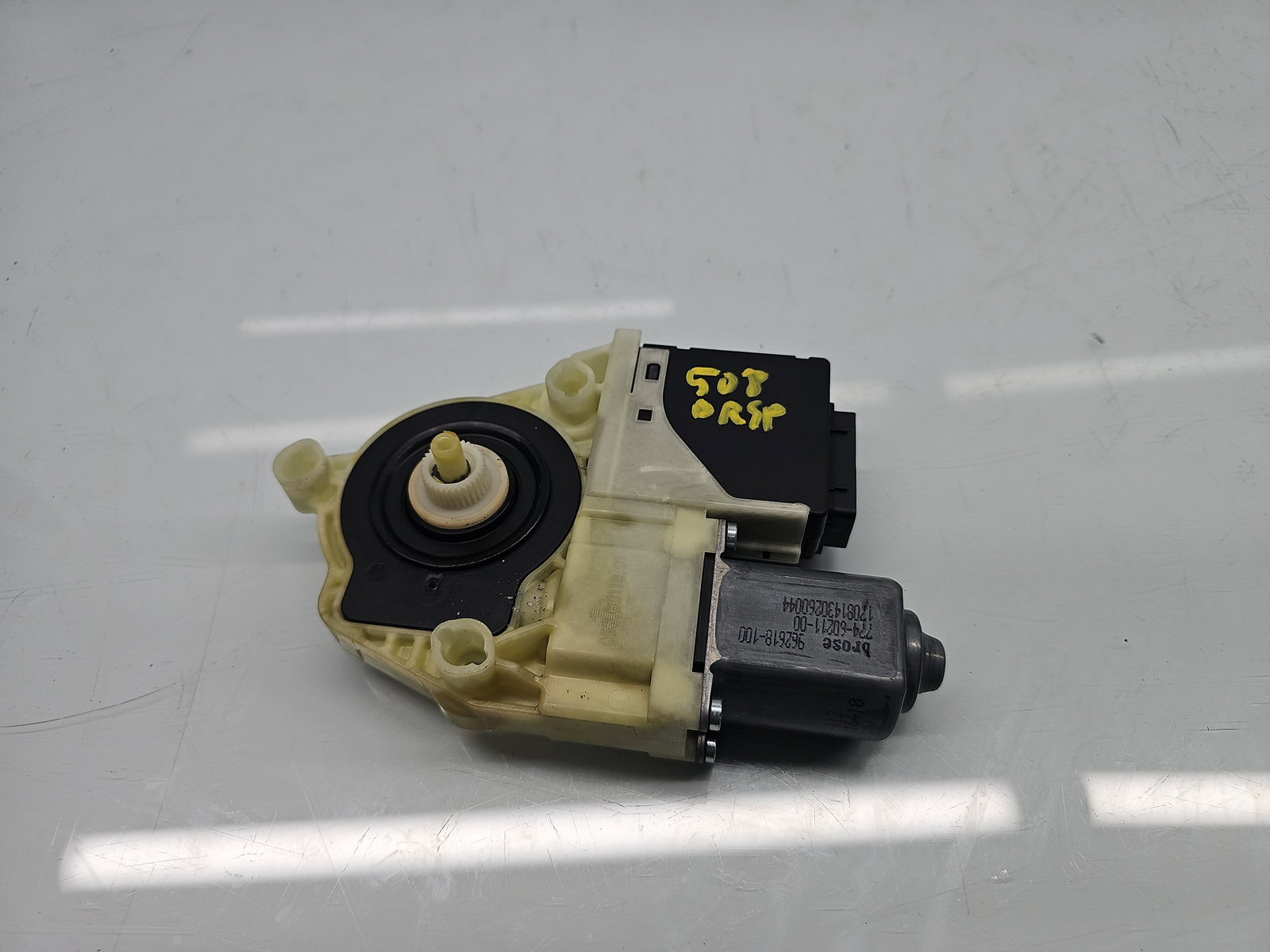 Motoras geam dreapta spate Volkswagen Passat B7 (365) Variant [Fabr 2010-2014] 3C0959704 - imagine 1