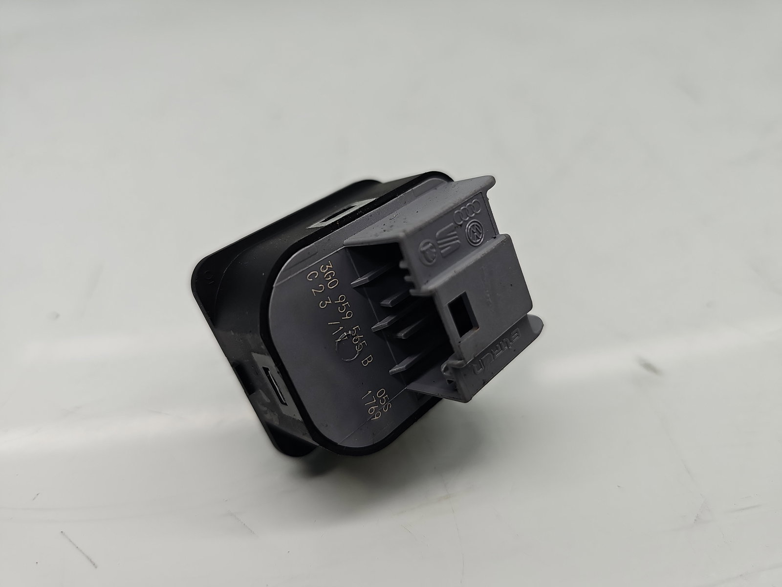 Buton reglaj oglinzi Volkswagen Passat B8 Variant (3G5) [Fabr 2015-prezent] 3G0959565B - imagine 5