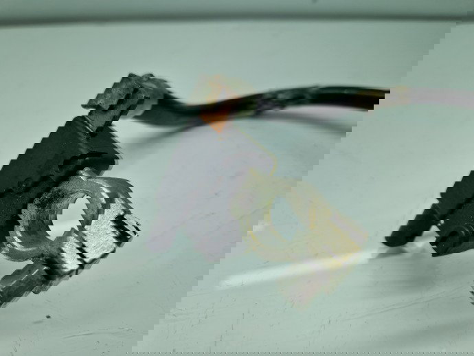 Borna baterie (-) AUDI A4 (8K5, B8) Avant [Fabr 2008-2015] 8K0915181E