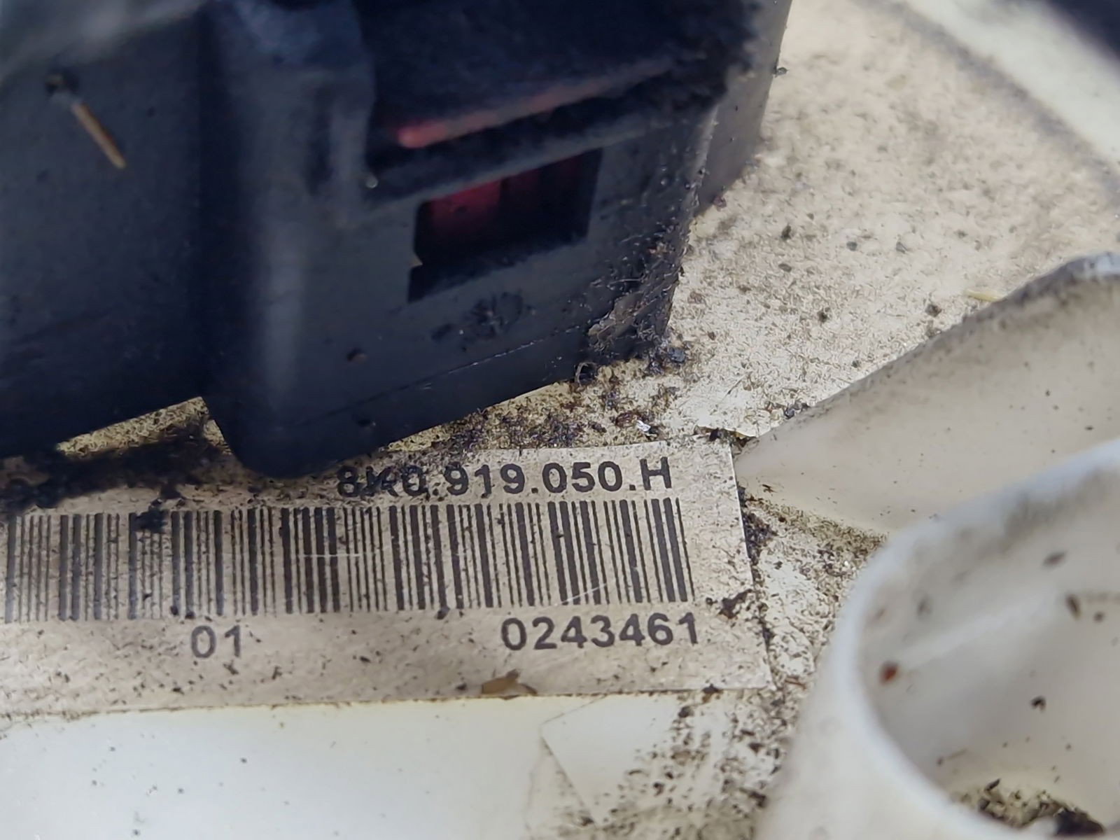 Pompa combustibil AUDI A5 (8T3) [Fabr 2007-2015] 8K0919050H 2.0 TDI CAGA 105KW / 143CP - imagine 2