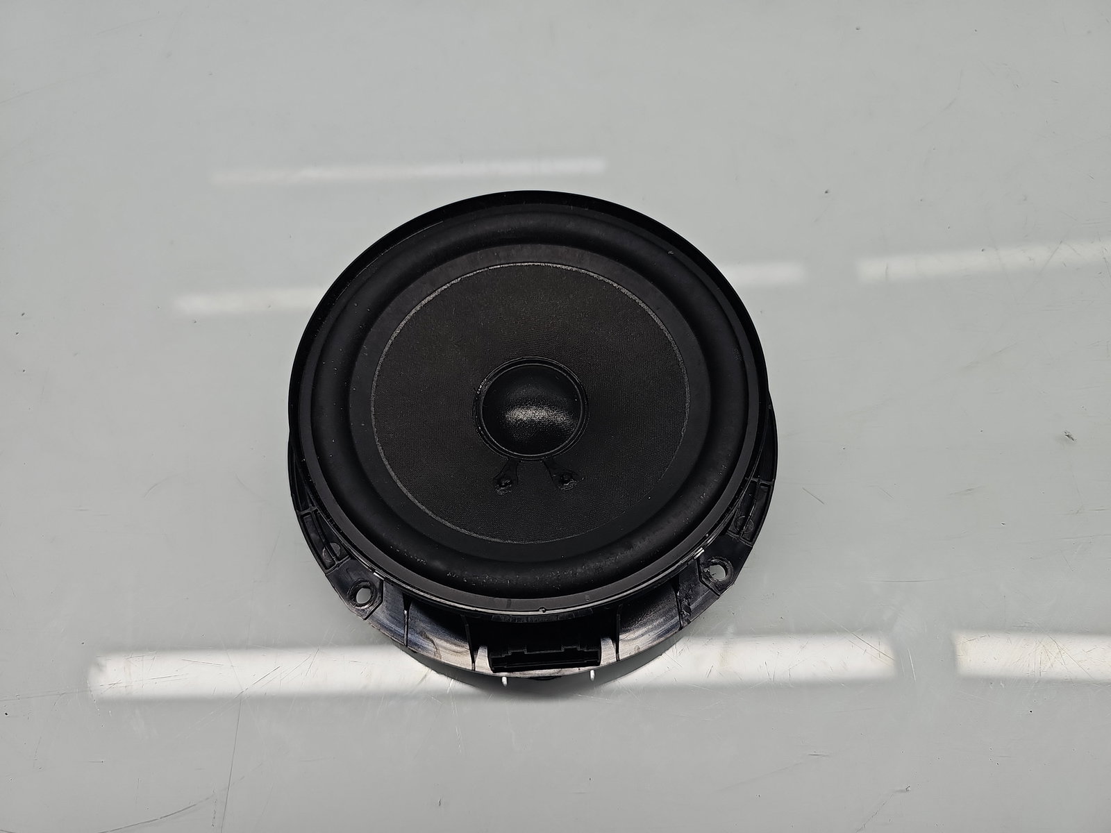 Boxa stanga fata Volkswagen Polo (6R) [Fabr 2009-2016] 6R0035454B - imagine 1