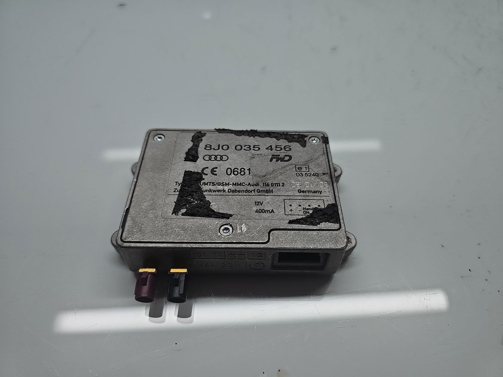 Amplificator antena AUDI A5 (8T3) [Fabr 2007-2015] 8J0035456 - imagine 1