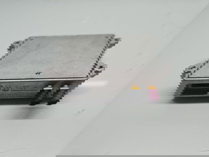  Amplificator antena  AUDI A5 (8T3) [Fabr 2007-2015] 8J0035456