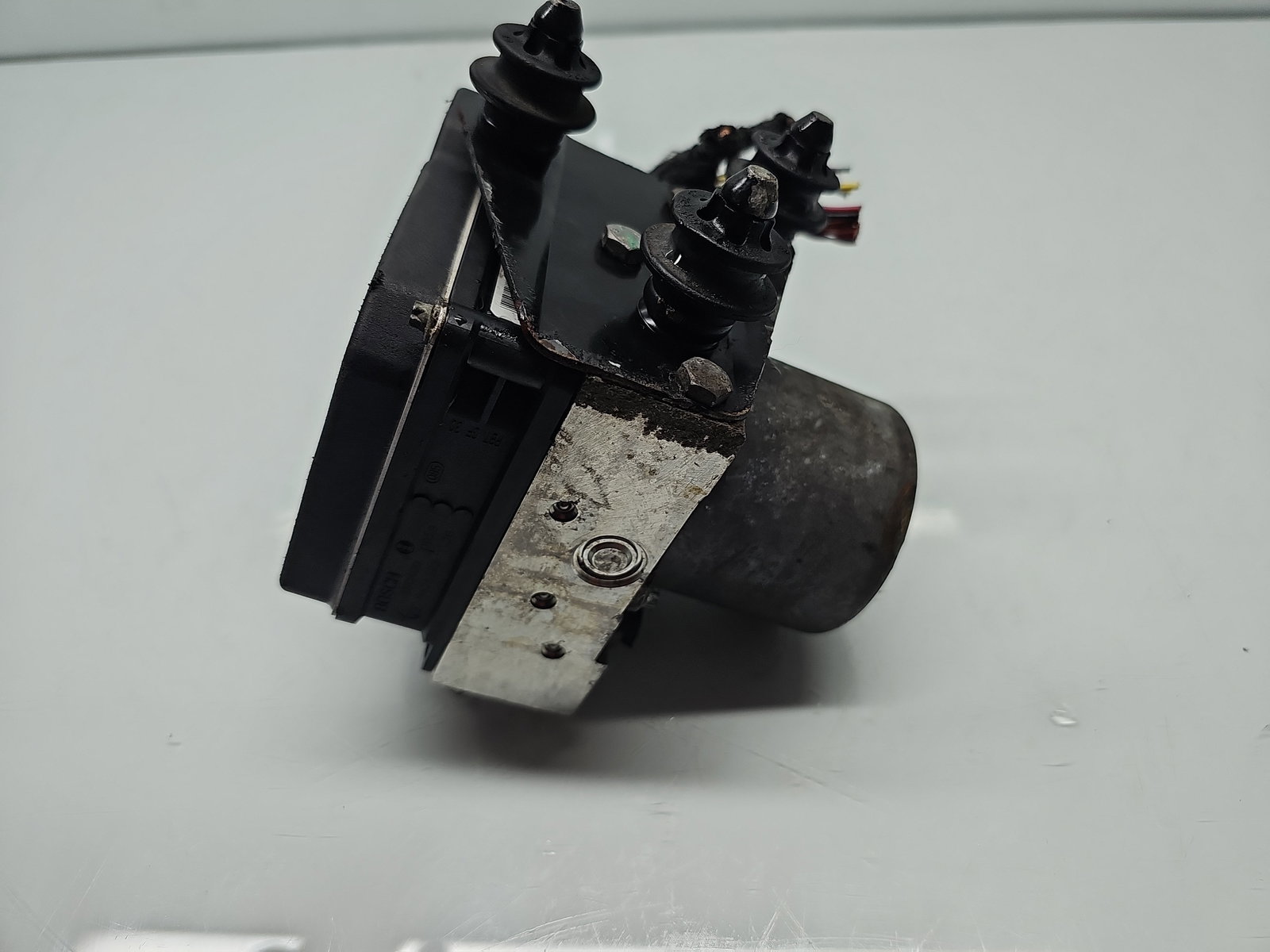 Pompa ABS Volkswagen Golf 7 (5G) [Fabr 2014-prezent] 8K0907379AE 1.6 TDI CLHA 77KW / 105CP - imagine 2