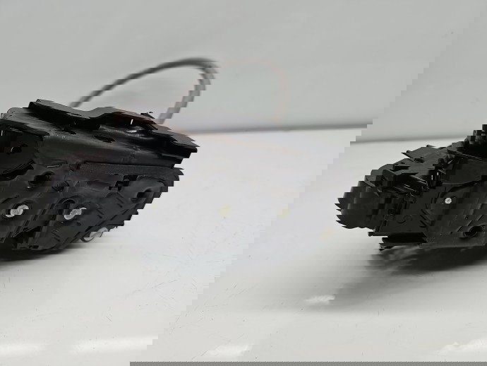 Broasca usa stanga spate Volkswagen Touran (5T1) R-line [Fabr 2015-prezent] 5TA839015K