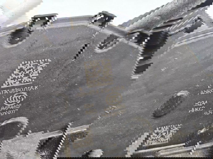 Broasca usa stanga spate Volkswagen Touran (5T1) R-line [Fabr 2015-prezent] 5TA839015K