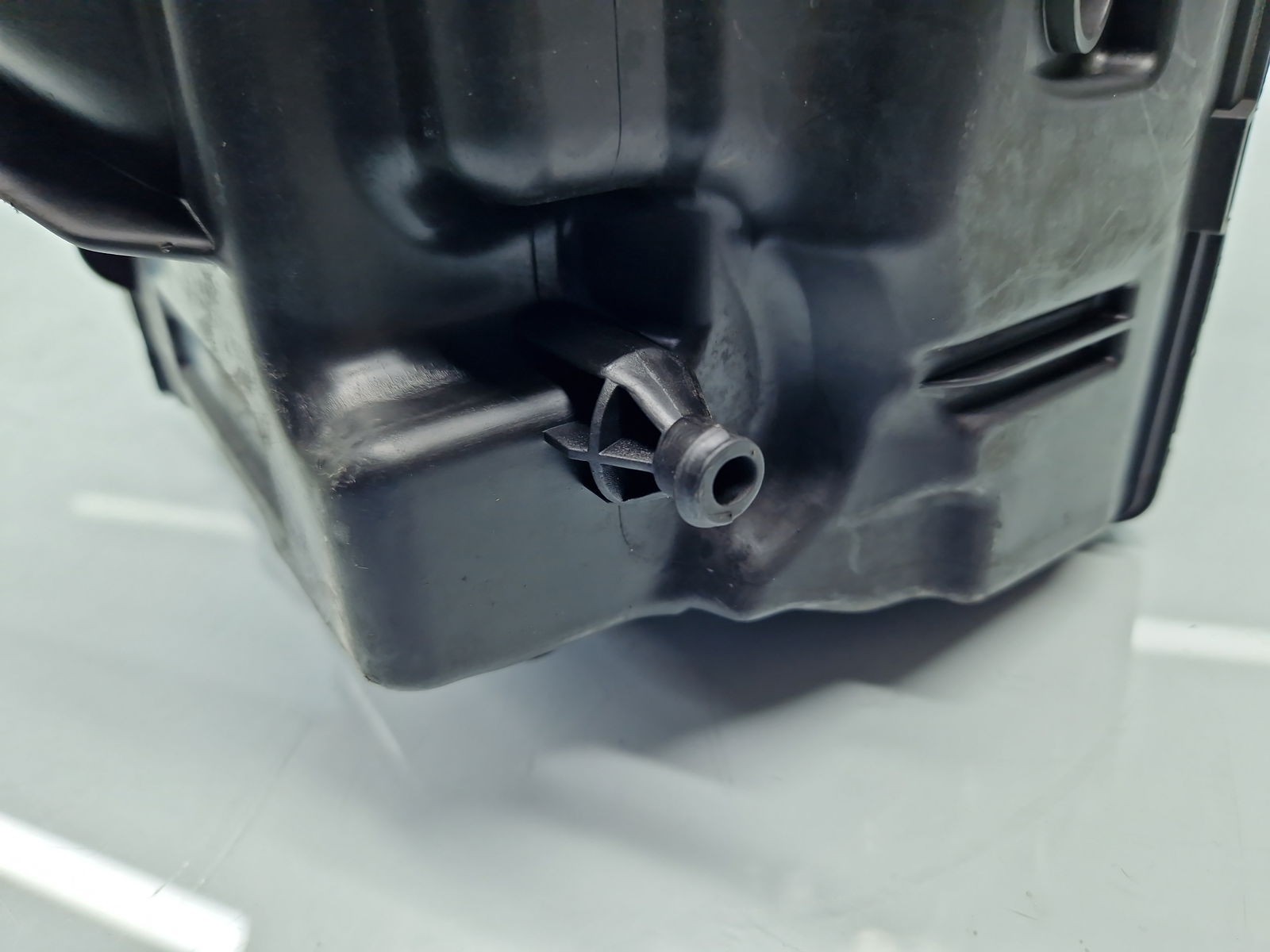 Carcasa filtru aer Renault Megane 3 [Fabr 2008-2015] 8200947663 1.6 Benz K4M858 81KW / 110CP - imagine 3