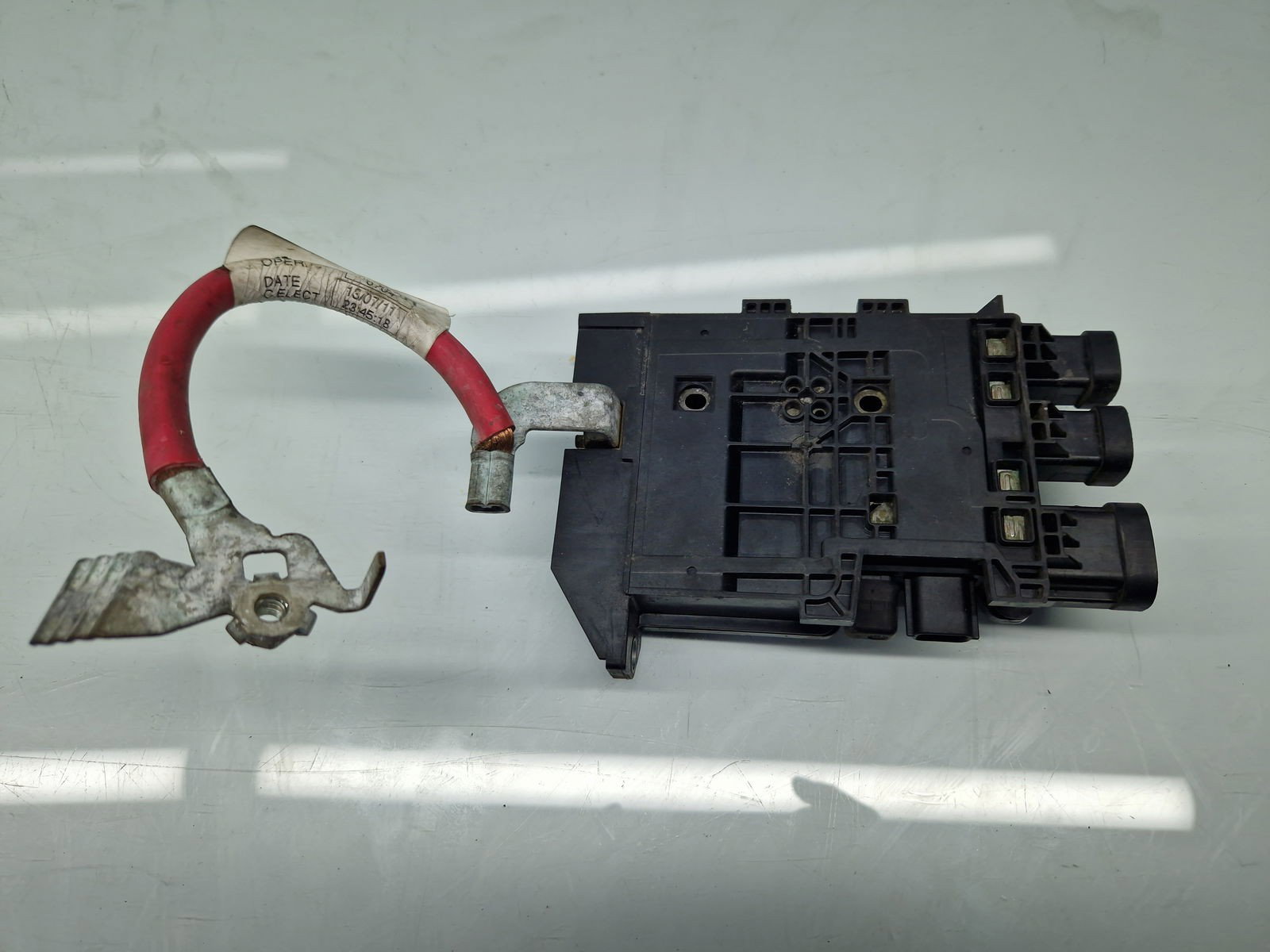 Borna baterie (+) cu capsa Renault Megane 3 [Fabr 2008-2015] 243800010R