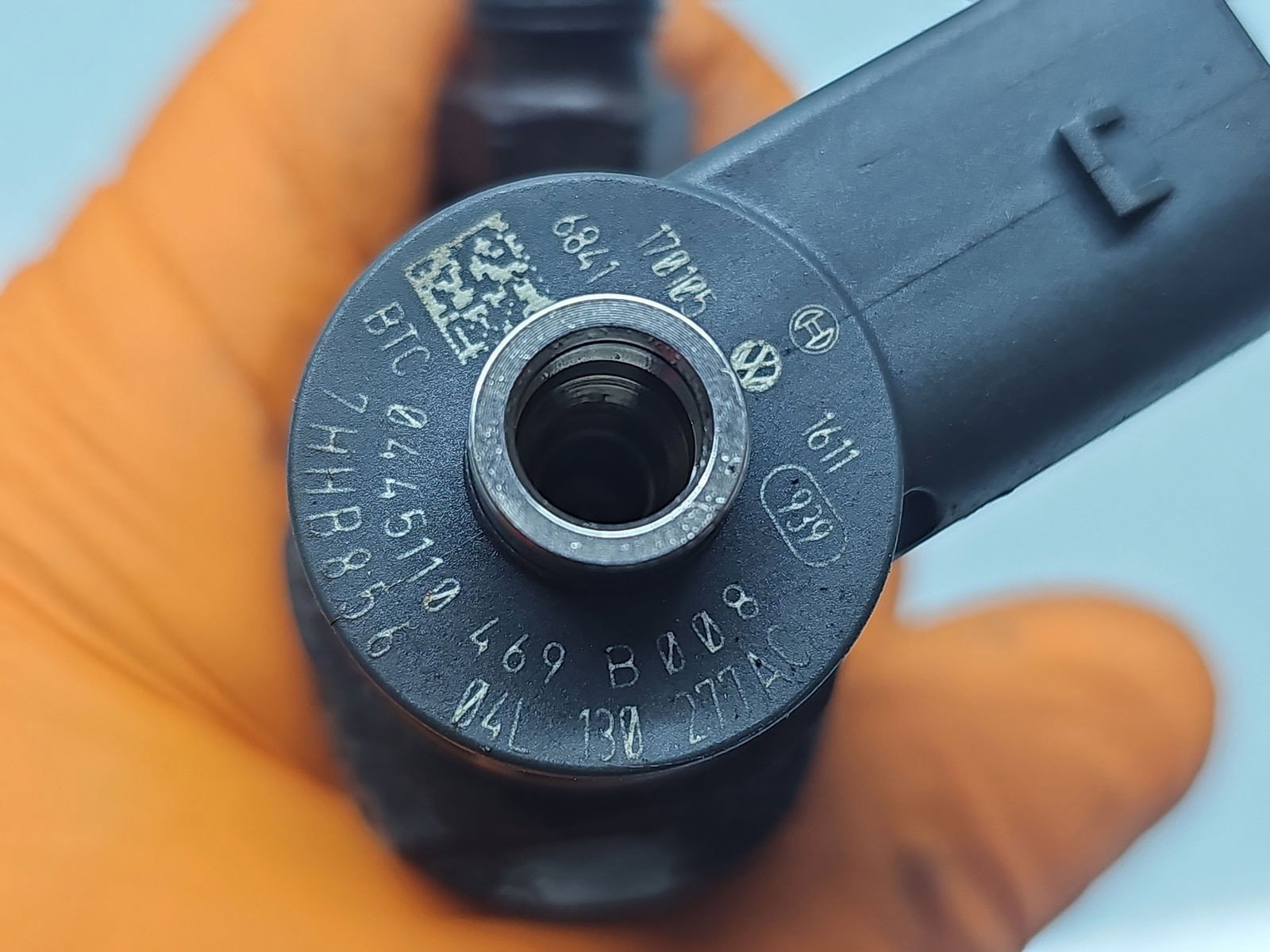 Injector Skoda Superb III (3V3) [Fabr 2015-prezent] 04L130277AC 2.0 TDI CRLB 110KW / 150CP - imagine 2