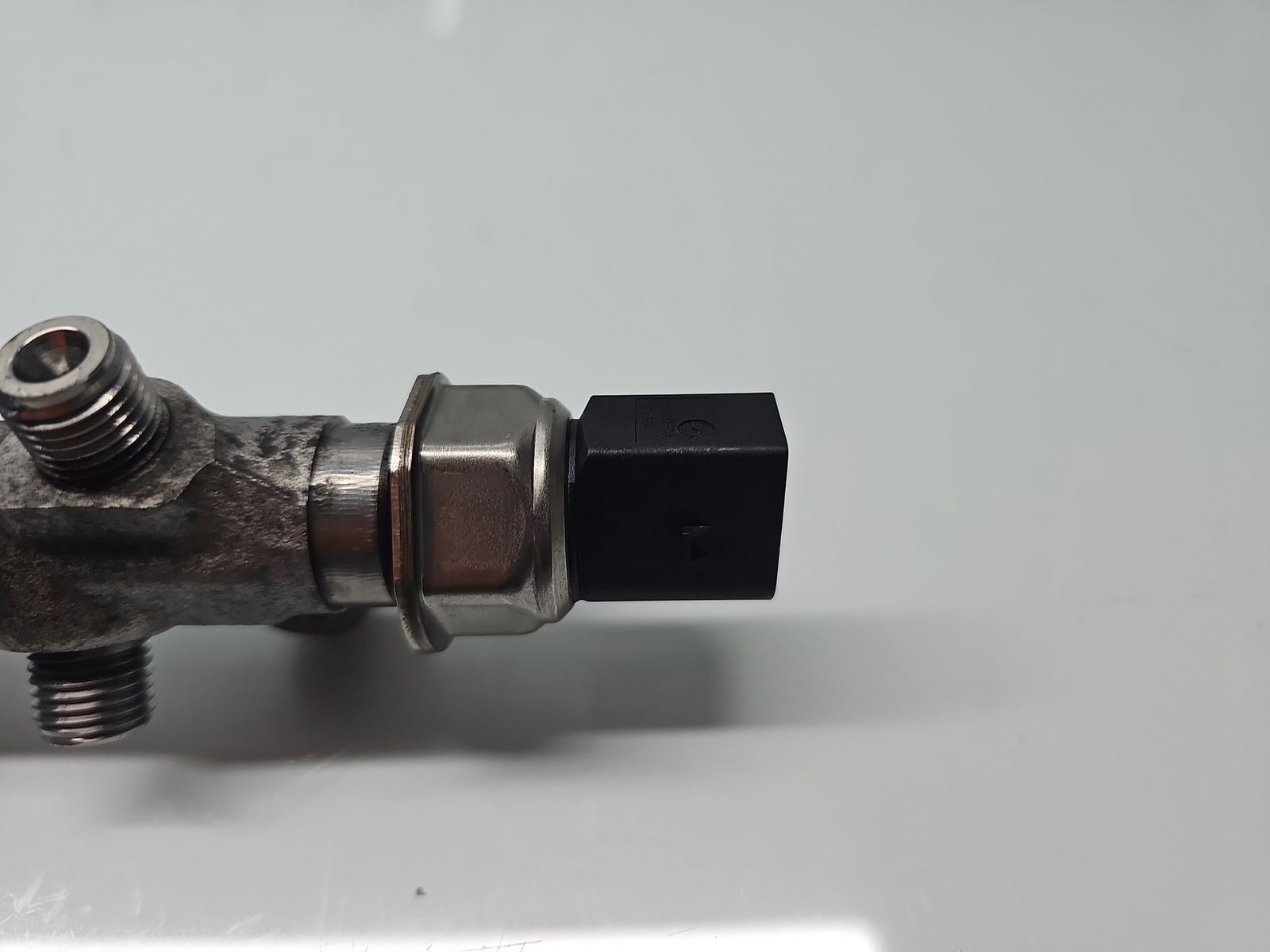 Rampa injectoare AUDI A3 (8V1) [Fabr 2012-2017] 04L089G 2.0 TDI CRLB 110KW / 150CP - imagine 5