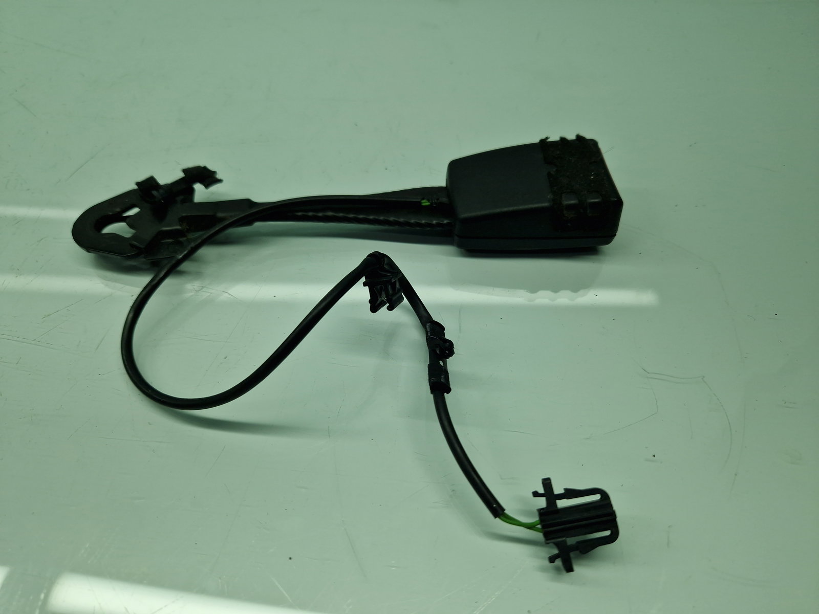 Capsa centura stanga fata AUDI A4 (8K5, B8) Avant [Fabr 2008-2015] 8K0857755D - imagine 1