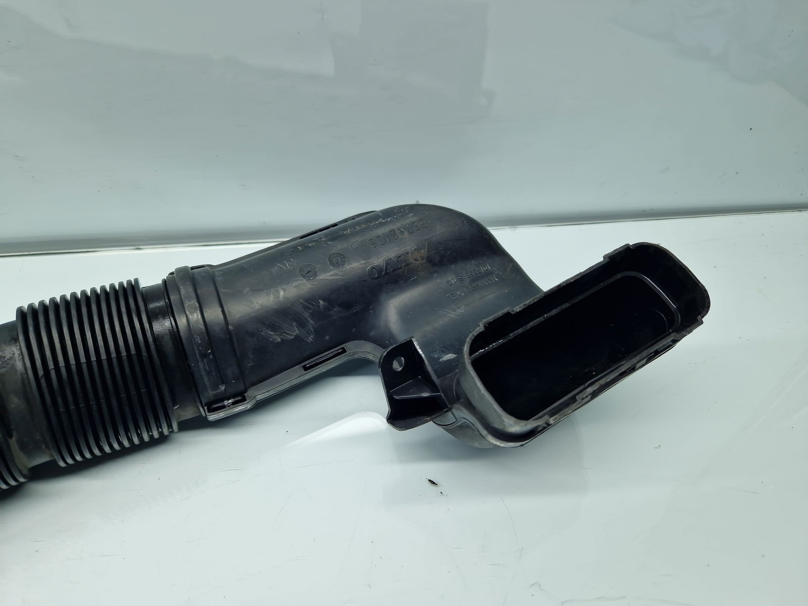 Tub admisie aer Volvo V50 [Fabr 2004-2012] 30792106 2.0 D5204T5 110KW / 150CP - imagine 5