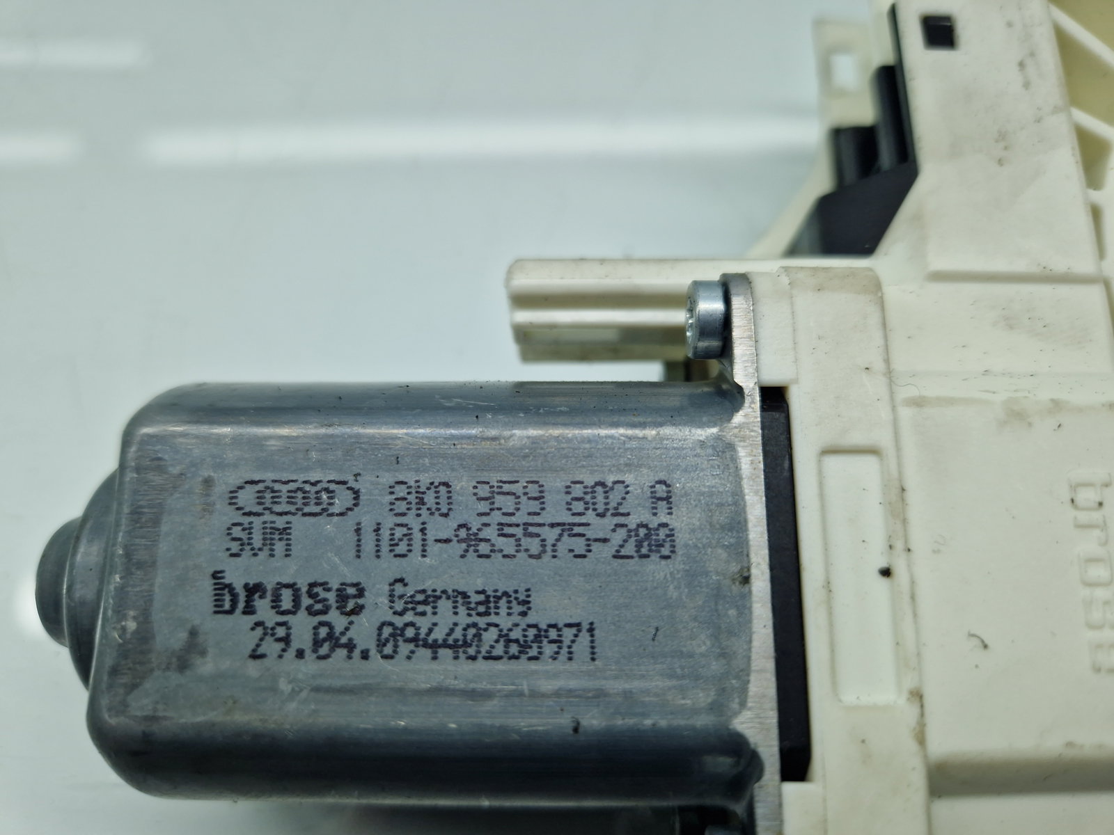 Motoras geam dreapta fata AUDI A4 (8K5, B8) Avant [Fabr 2008-2015] 8K0959802A - imagine 5