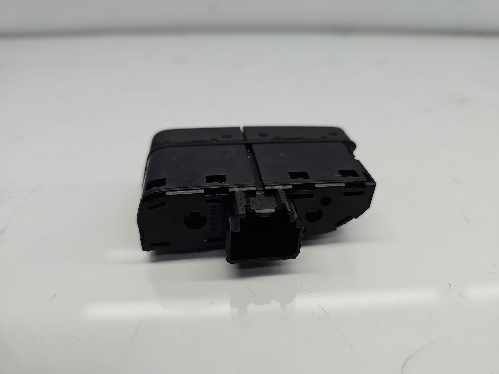 Butoane comenzi consola centrala Ford C-Max 2 [Fabr 2010-2015] AM5T-18K574-AB - imagine 5