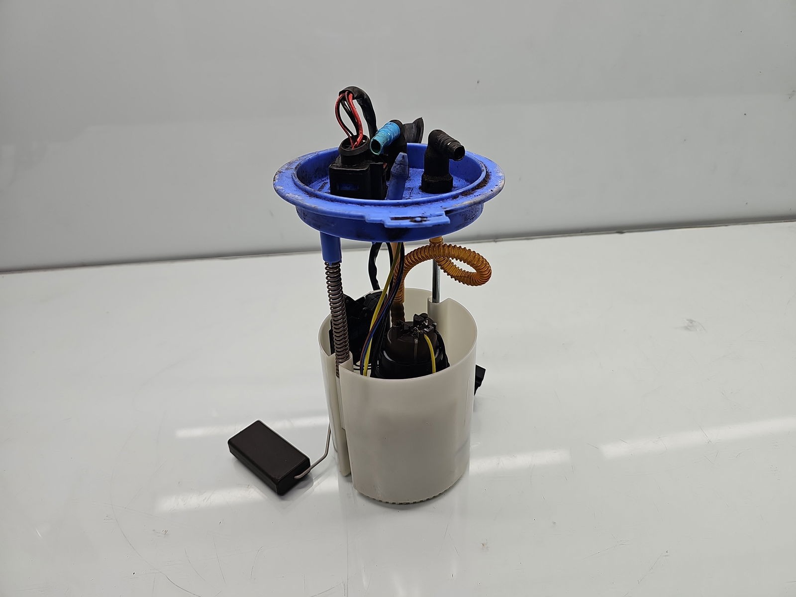 Pompa combustibil Skoda Octavia 3 (5E3) [Fabr 2012-2020] 1K0919051DB 1.4 TSI CAXA 90KW / 122CP - imagine 5