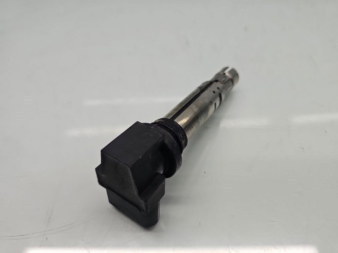 Bobina inductie  Volkswagen Passat B7 (362) [Fabr 2010-2014] 036905715G 1.4 TSI CAXA 90KW / 122CP