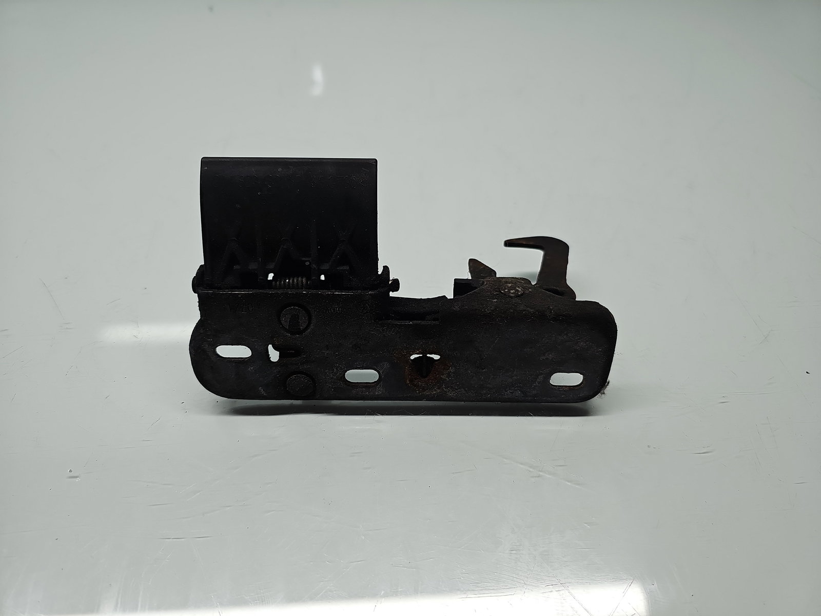 Maner deschidere capota Volkswagen Passat B7 (365) Variant [Fabr 2010-2014] 3AA823480 - imagine 1