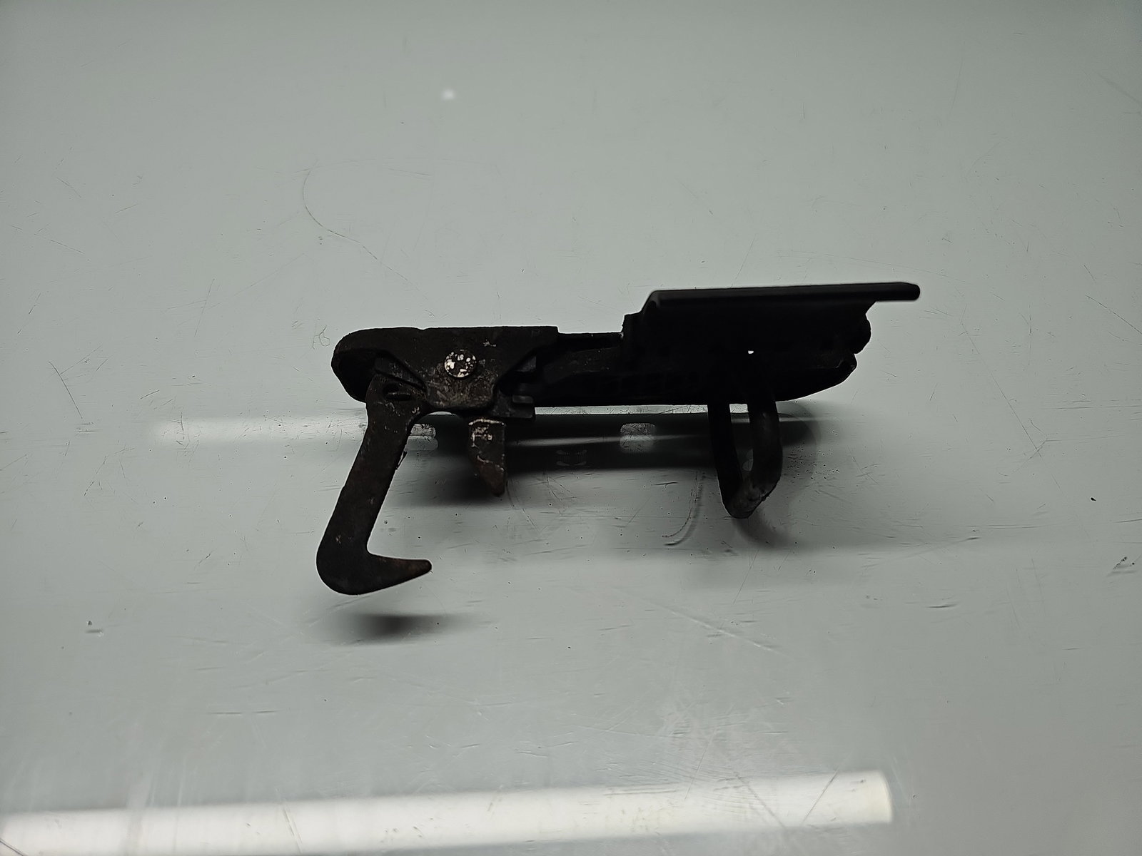 Maner deschidere capota Volkswagen Passat B7 (365) Variant [Fabr 2010-2014] 3AA823480 - imagine 2