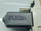 Motoras geam dreapta fata AUDI A6 (4G2, C7) [Fabr 2012-2017] 8K0959802B