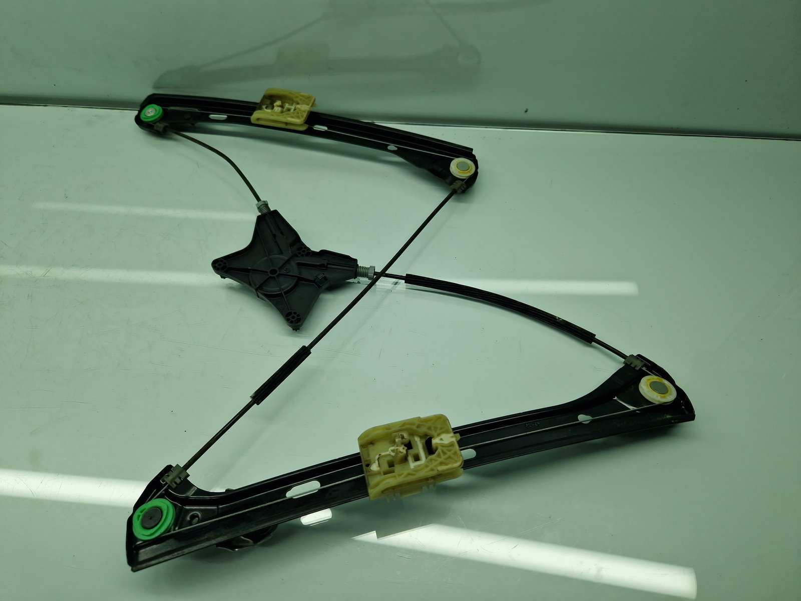 Macara electrica geam stanga fata Volkswagen Passat B8 Variant (3G5) [Fabr 2015-prezent] 3G0837461C - imagine 3