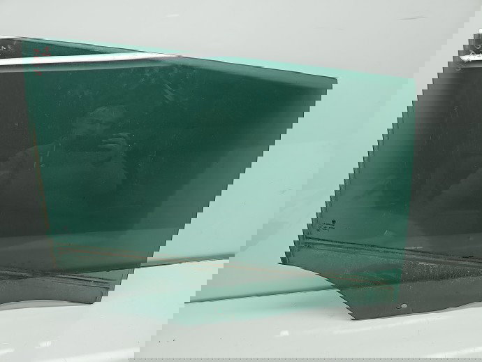 Geam usa dreapta spate Volkswagen Passat B8 Variant (3G5) [Fabr 2015-prezent] OEM