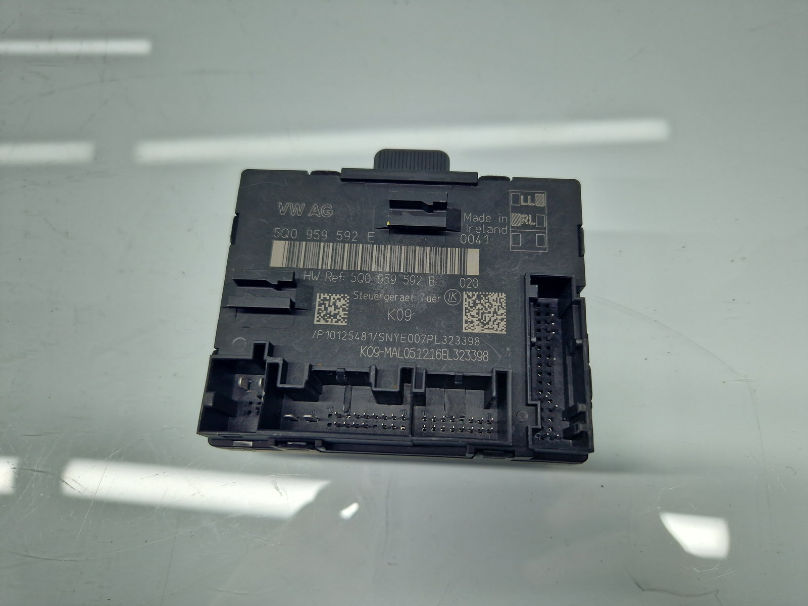 Modul confort Volkswagen Passat B8 Variant (3G5) [Fabr 2015-prezent] 5Q0959592E - imagine 1