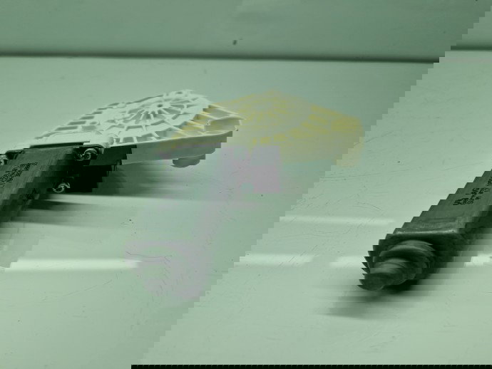 Motoras geam stanga fata Volkswagen Passat B8 Variant (3G5) [Fabr 2015-prezent] 5Q4959801B