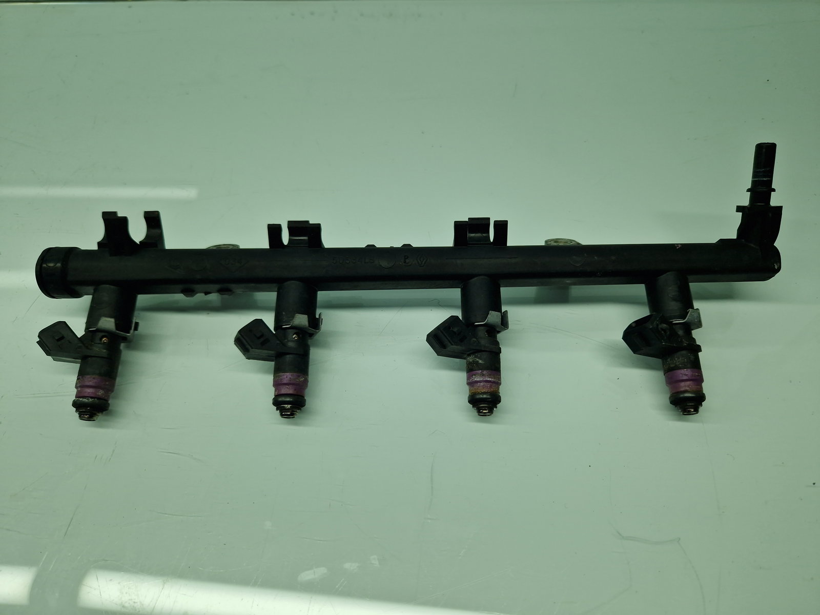 Rampa injectoare Renault Megane 3 Hatchback (X95) [Fabr 2008-2015] 8200135504 1.6 Benz K4M848 81KW / 110CP - imagine 1