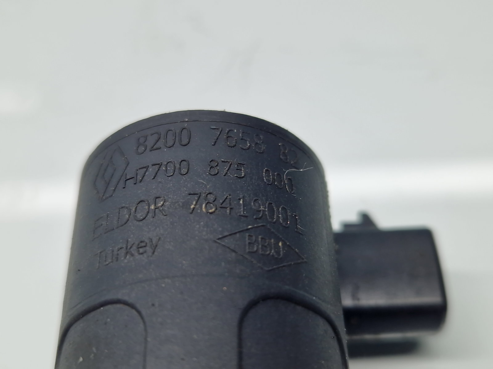 Bobina inductie Renault Megane 3 Hatchback (X95) [Fabr 2008-2015] 8200765882 1.6 Benz K4M848 81KW / 110CP - imagine 4