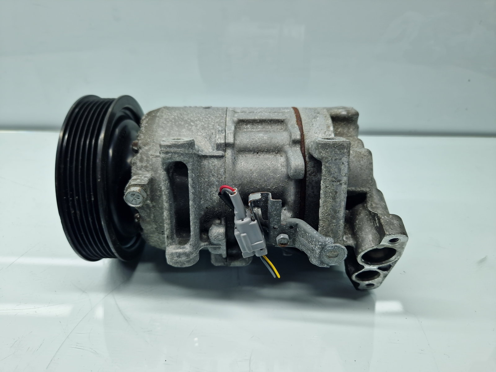 Compresor clima Renault Megane 3 Hatchback (X95) [Fabr 2008-2015] 8200939386A 1.6 Benz K4M848 81KW / 110CP - imagine 1