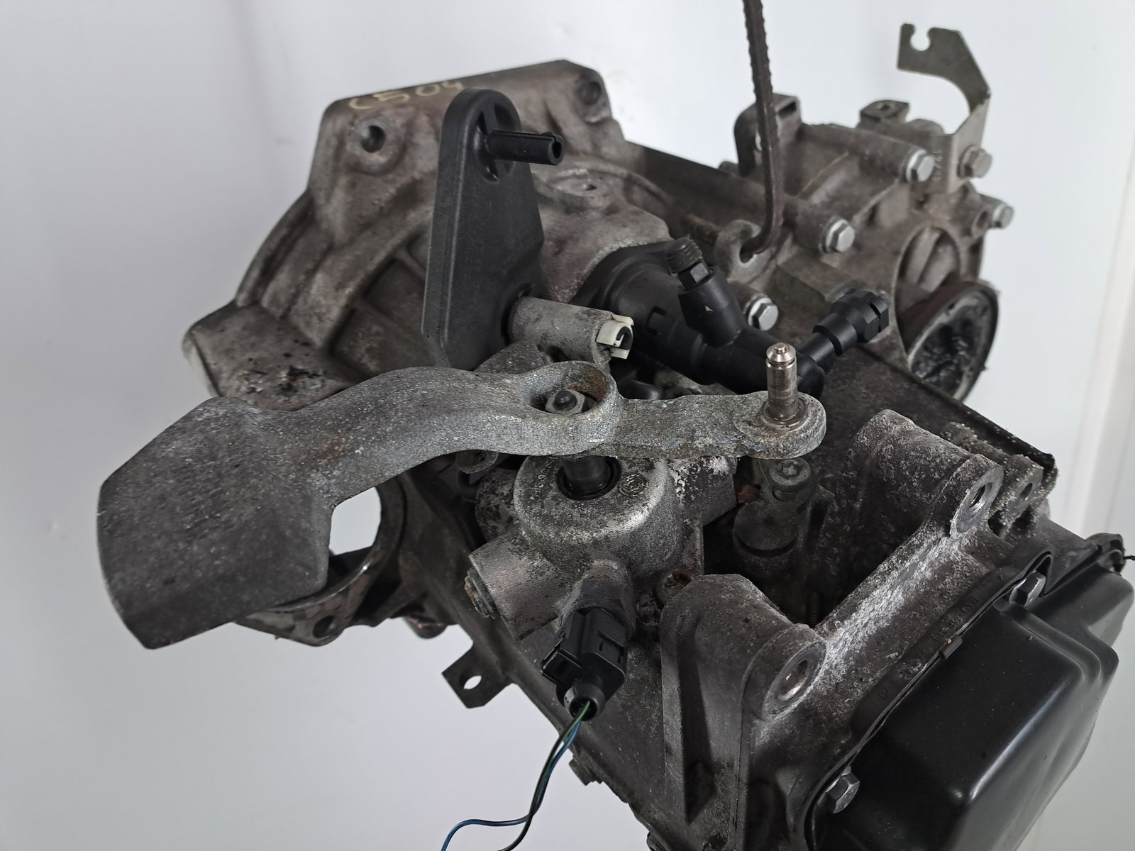 Cutie viteze manuala 5 trepte Volkswagen Golf 6 (5K1) [Fabr 2009-2013] 1.6 TDI CAYC LHW 77KW / 105CP - imagine 4