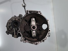 Cutie viteze manuala 5 trepte AUDI A3 Sportback (8PA) [Fabr 2004-2013] Facelift 1.6 TDI CAYC LUB 77KW / 105CP