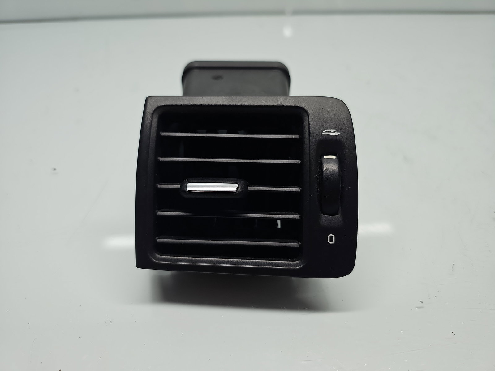 Grila aerisire stanga Volvo C30 Coupe Rdesign [Fabr 2006-2013] 39888287 - imagine 1