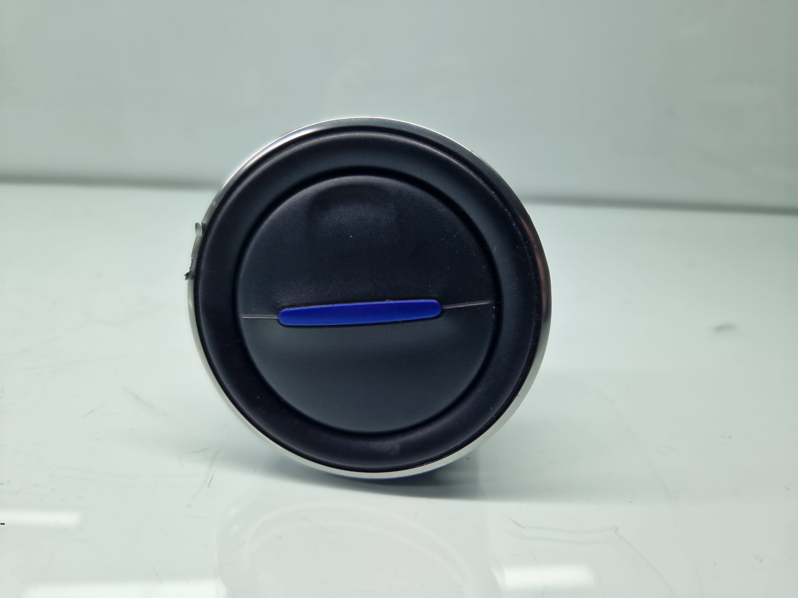 Grila aerisire dreapta Dacia Logan II MCV BK (K52) [Fabr 2013-2022] Facelift 687603982R - imagine 1