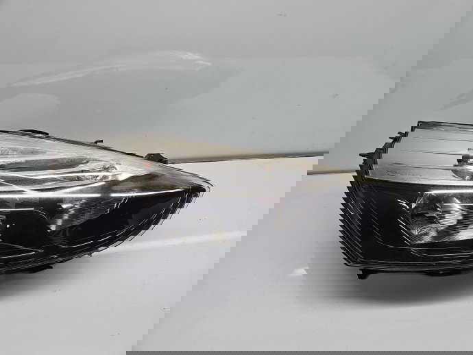  Far dreapta Renault Clio 4 (B98) Hatchback [Fabr 2012-2020] 260105942R